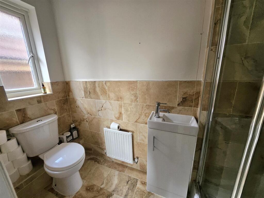 Ensuite Shower Room