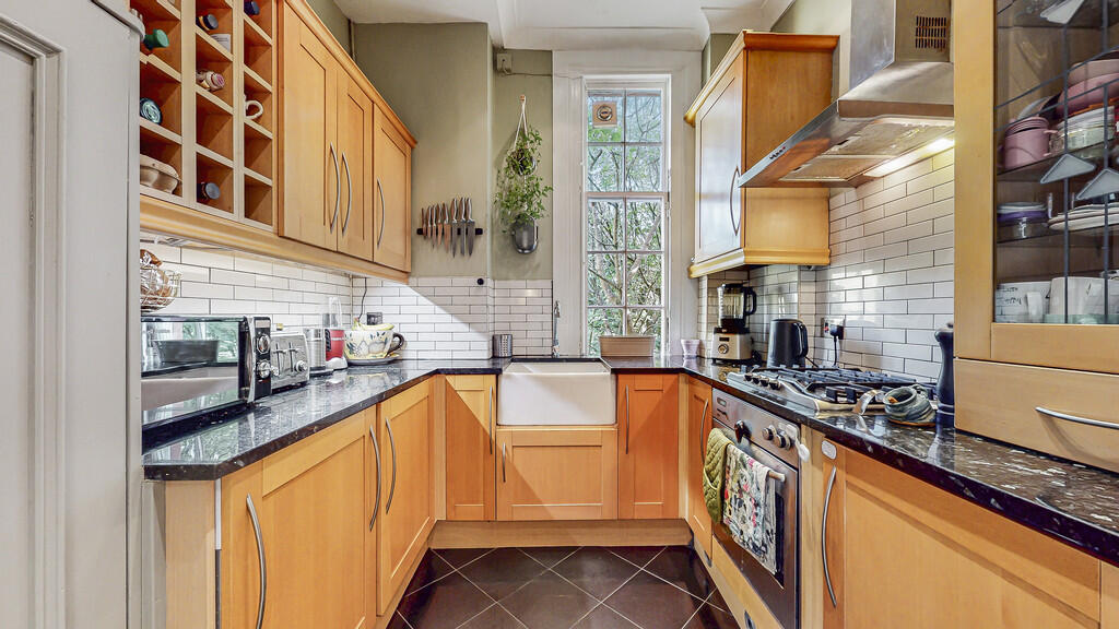 25-print-97 Queen...