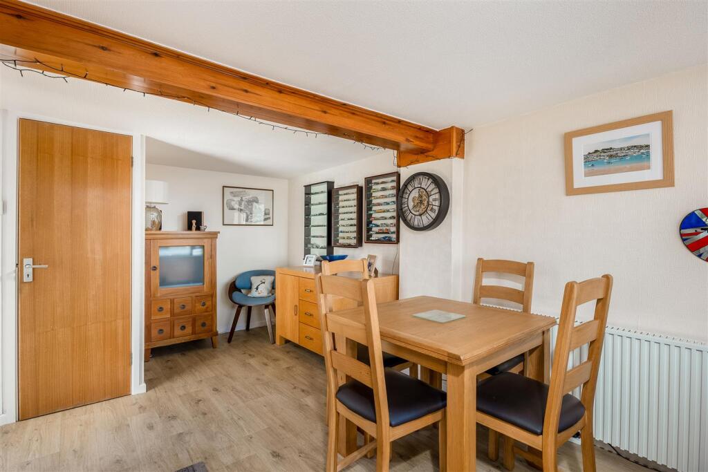 26 Elm Crescent-1682-7.jpg