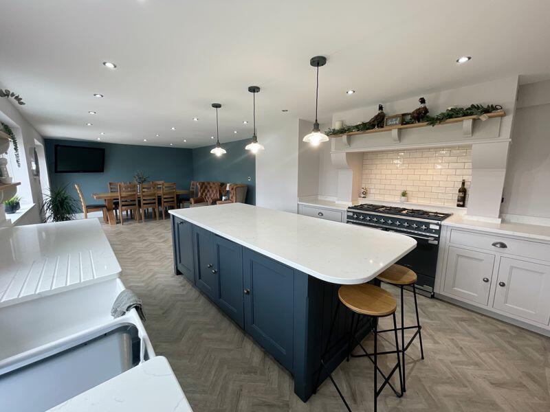Kitchen / Living Room