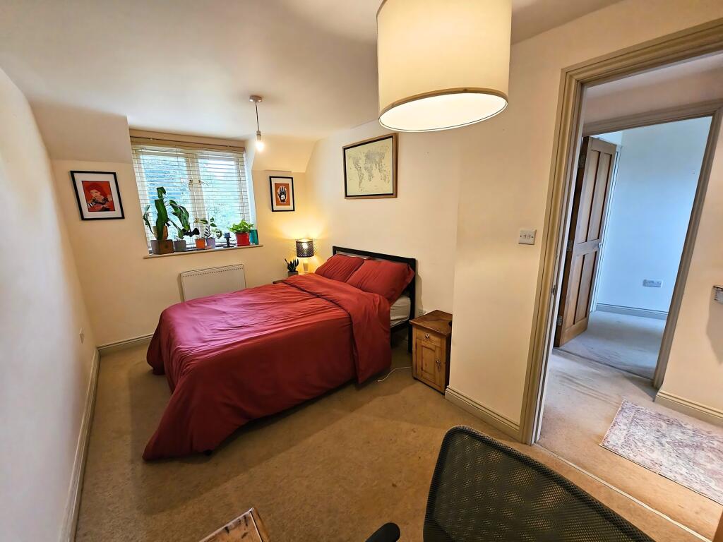 3 x Bedrooms