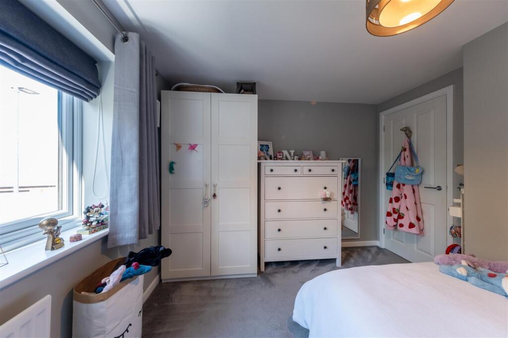 15 Wavell Way-022.jpg