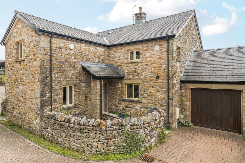 9 Lowther Court