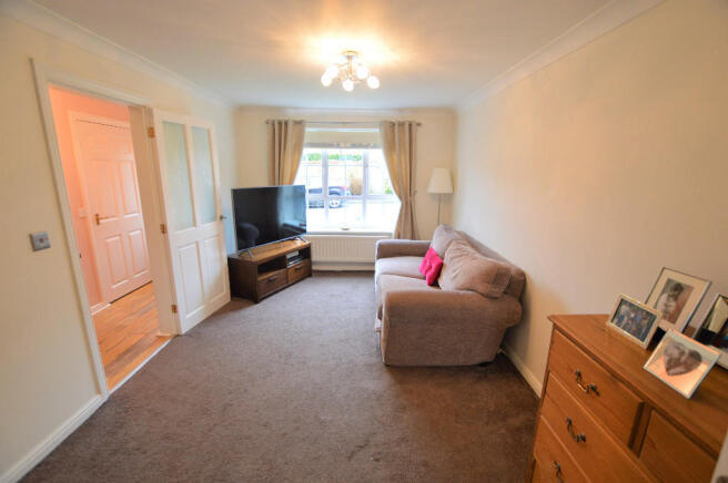 Lounge to Front