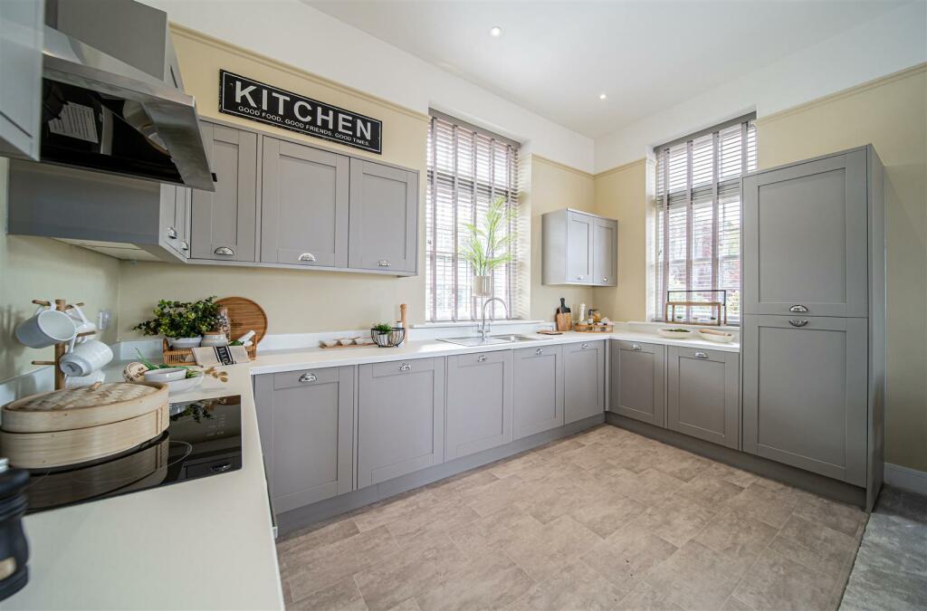OPEN PLAN KITCHEN/ DINER &amp; LIVING AREA