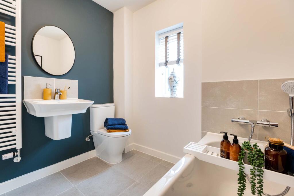 Abbotsham Road,
Bideford,
EX39 3QW