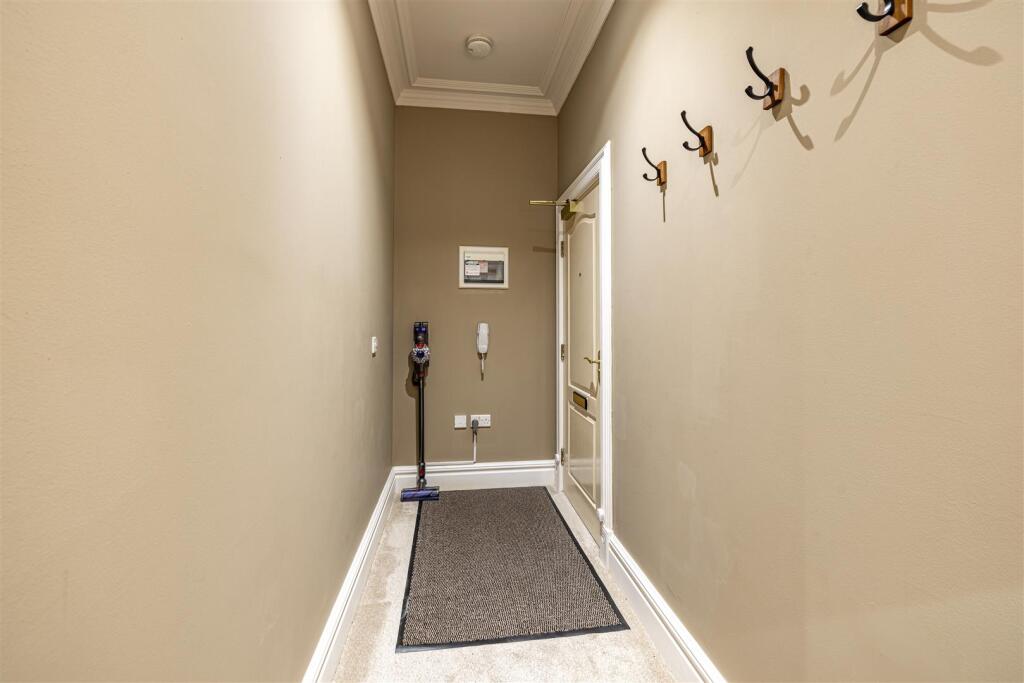 8 Glentress Apartments Melrose 07.JPG