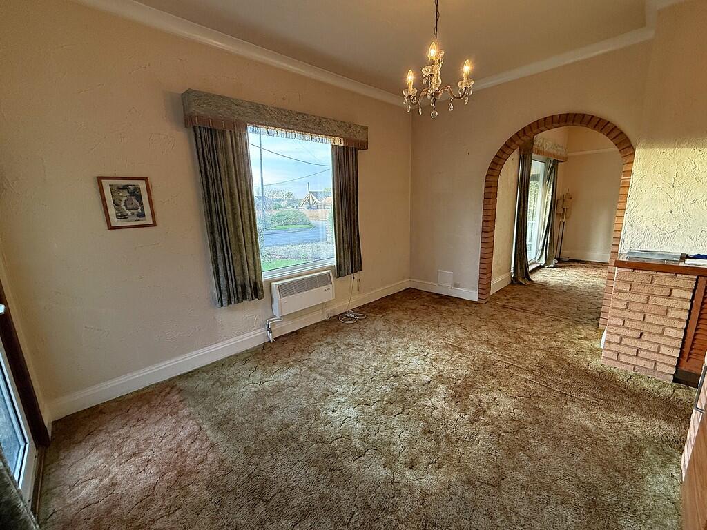 DINING ROOM 2