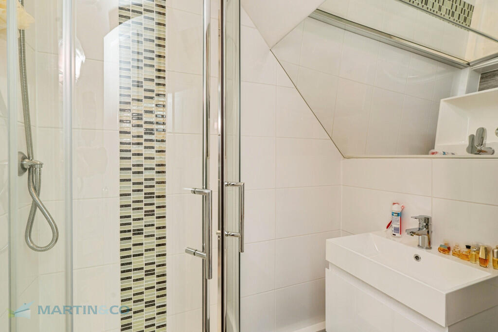 gu228hp-fa-dsc003...