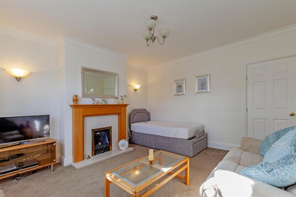 Reception Room-3.jpg