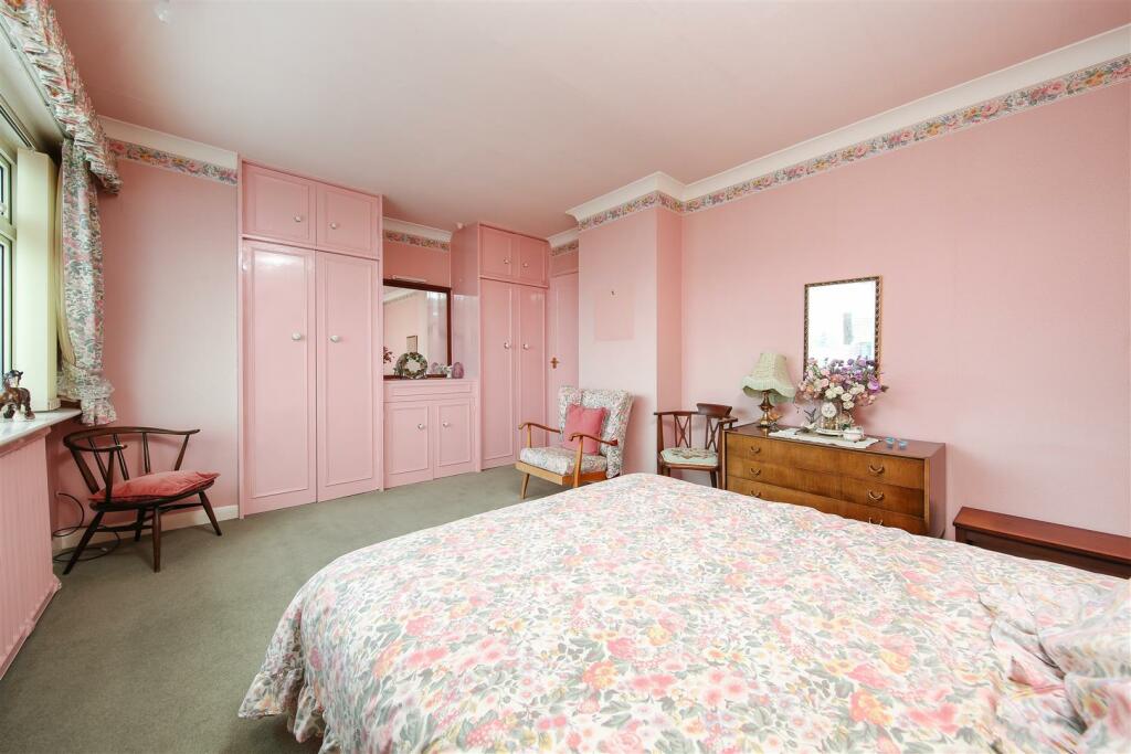 11 Bed1.3.jpg