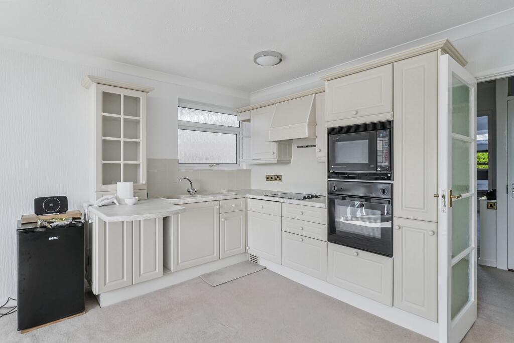 Flat 10, Sandford House, 151 Mudeford Lane, Christchurch, Bournemouth, BH23 3HR