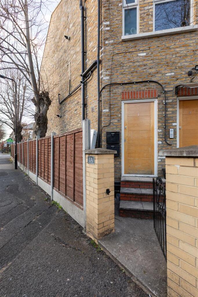 Flat 1, 1a, Hartley Road, E11
