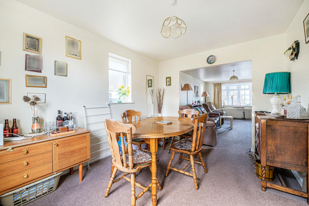 Open Plan Dining ...