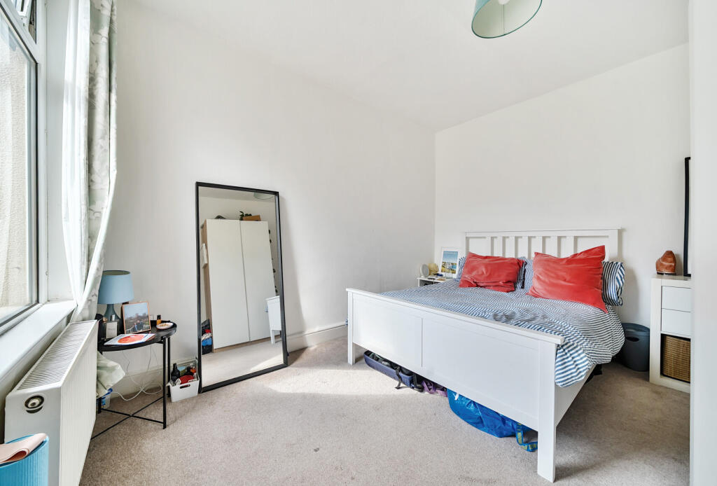 1301353-17-683978...