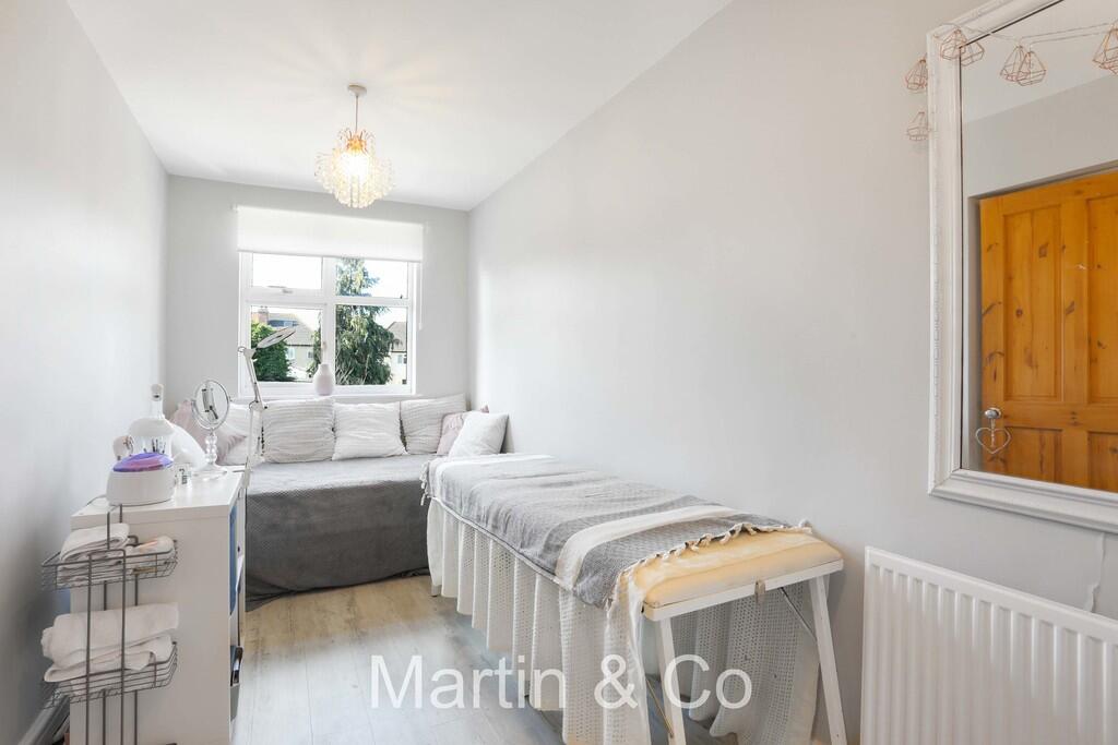 1444213293 - 87 T...