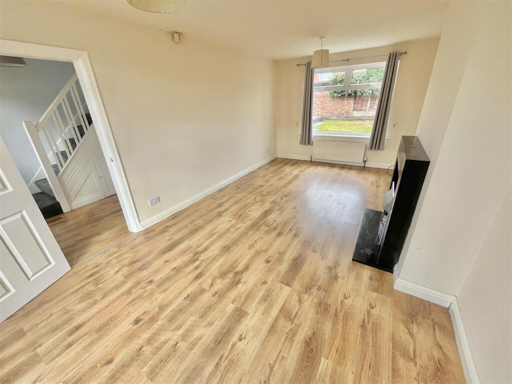 Lounge Dining Room 3