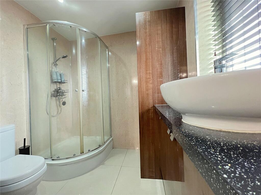 Ensuite