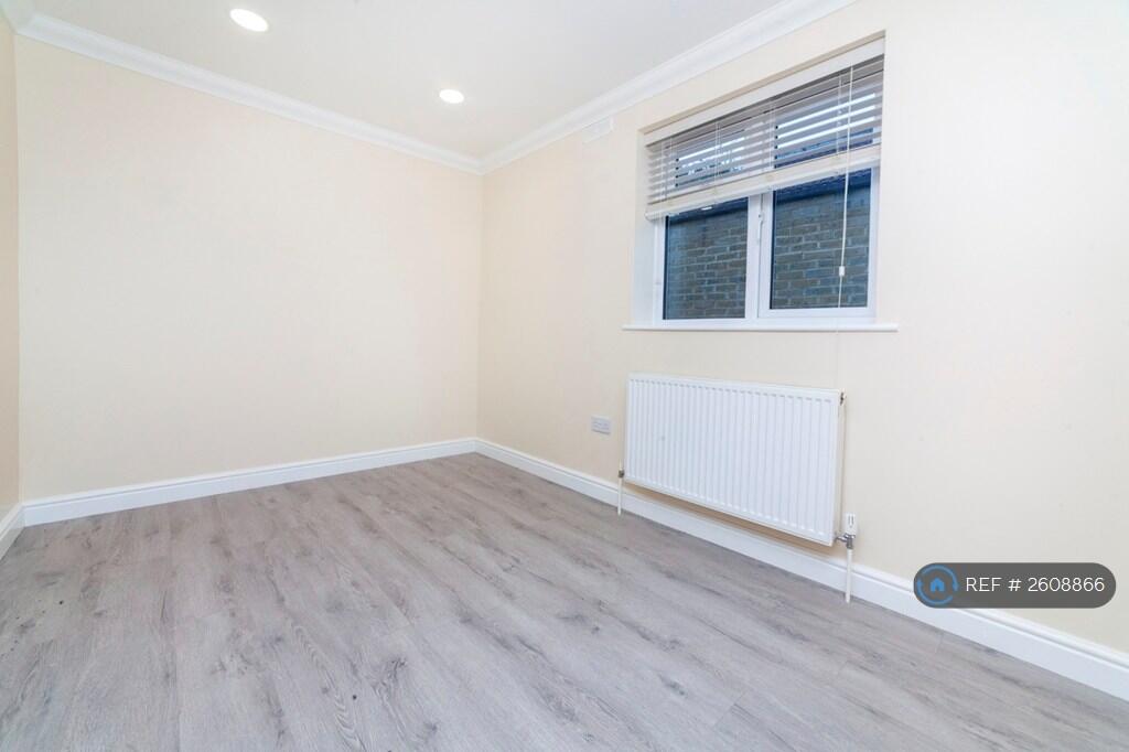 Bedroom Unfurnished 
