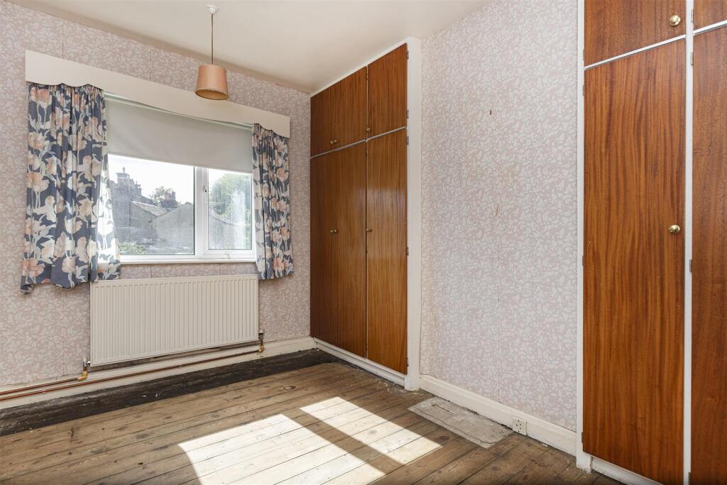 Bramleys Estate Agents - The Crescent - New Mill (