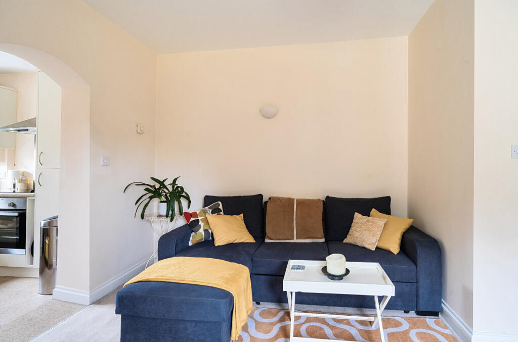 1332828-1-689075f...