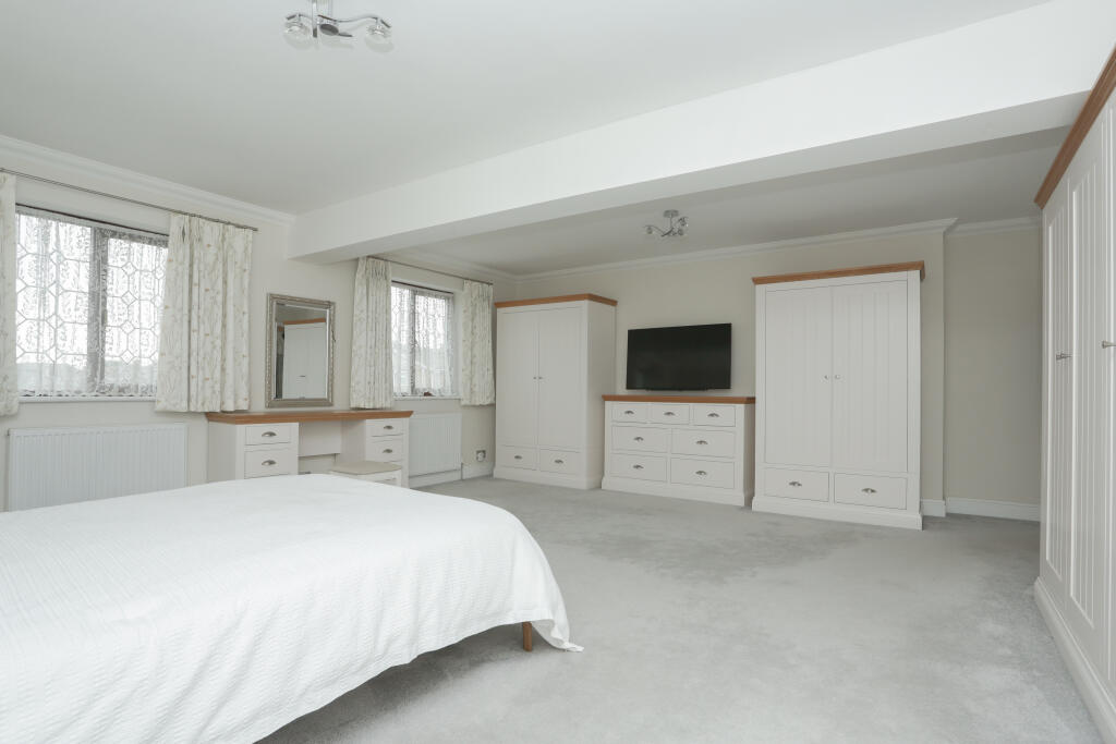 general 21 Mill Lane