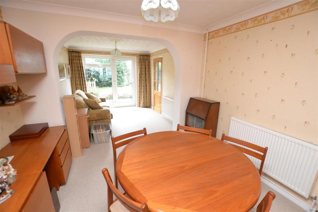 DINING ROOM / SECOND