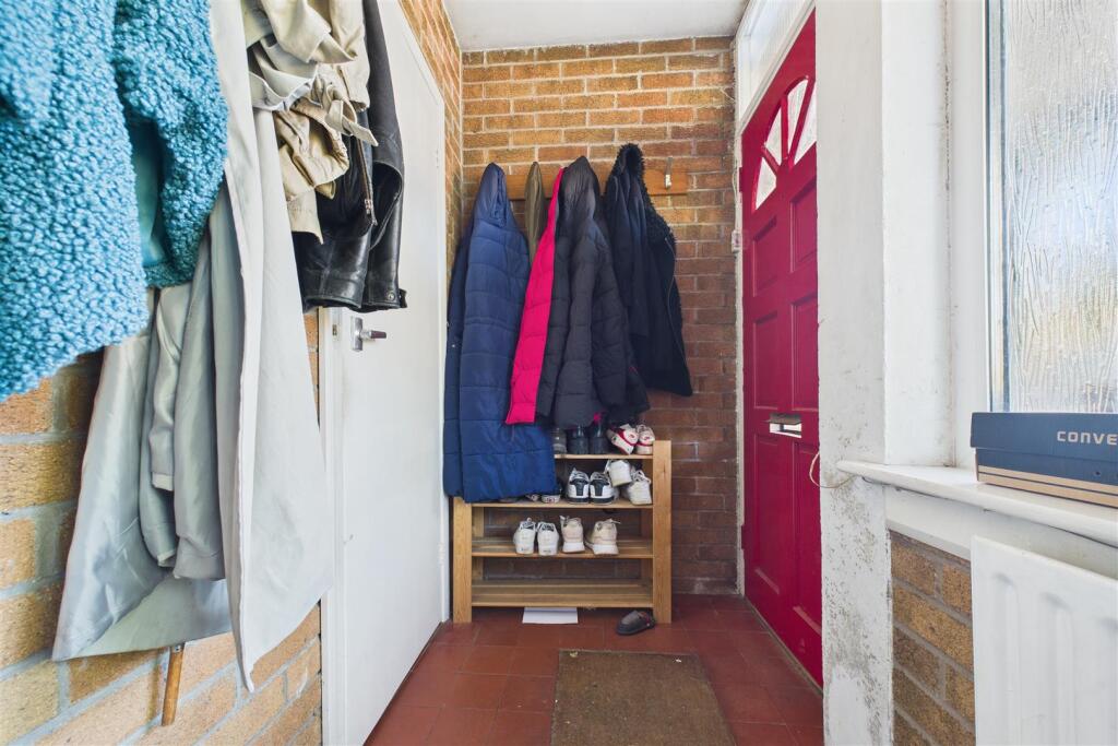 44 Hillcrest Road, Nailsea, North Somerset BS48 2J