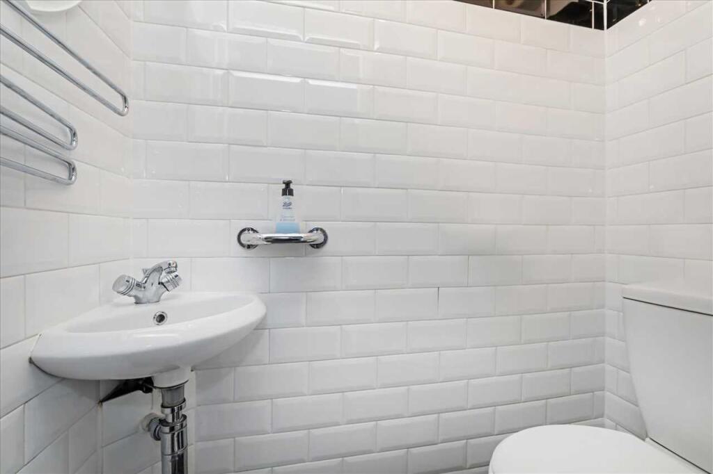 Lower Level WC
