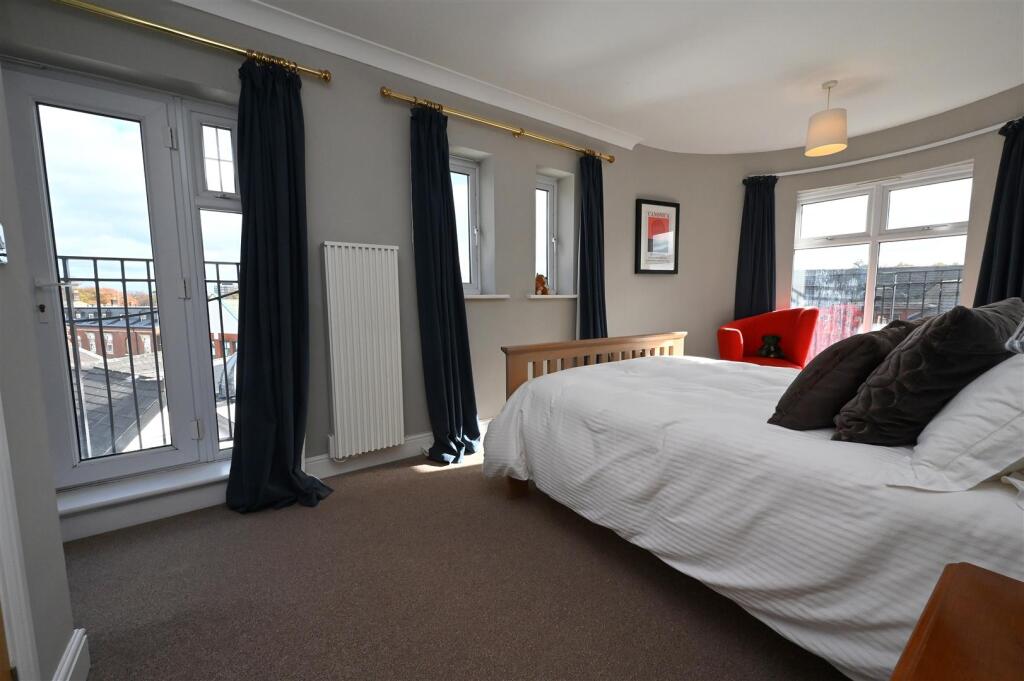bedroom1.2.JPG