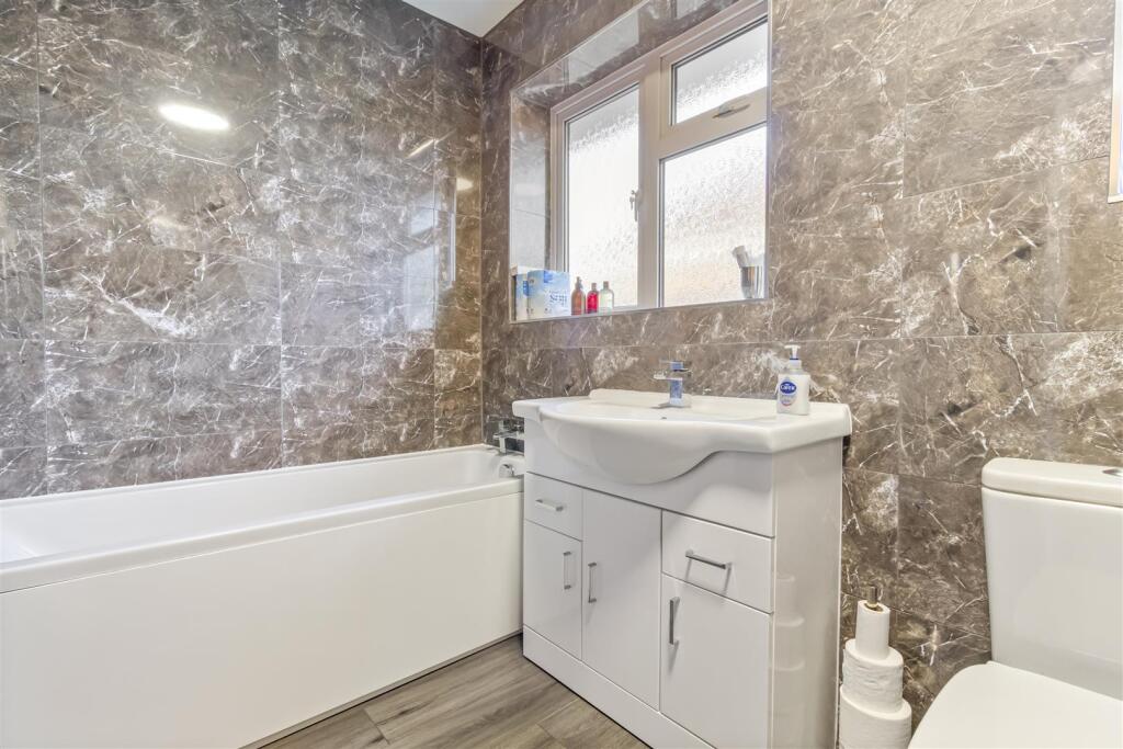 White Gables, Franklin Rd-011.JPG