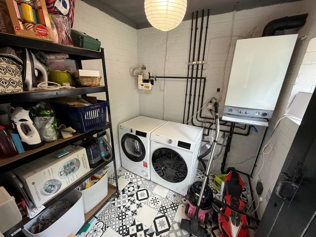 UTILITY ROOM