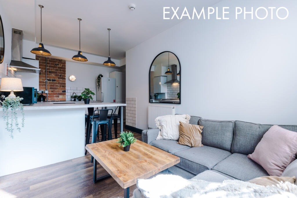 Flat 2, Shoe and Boot, Example 2