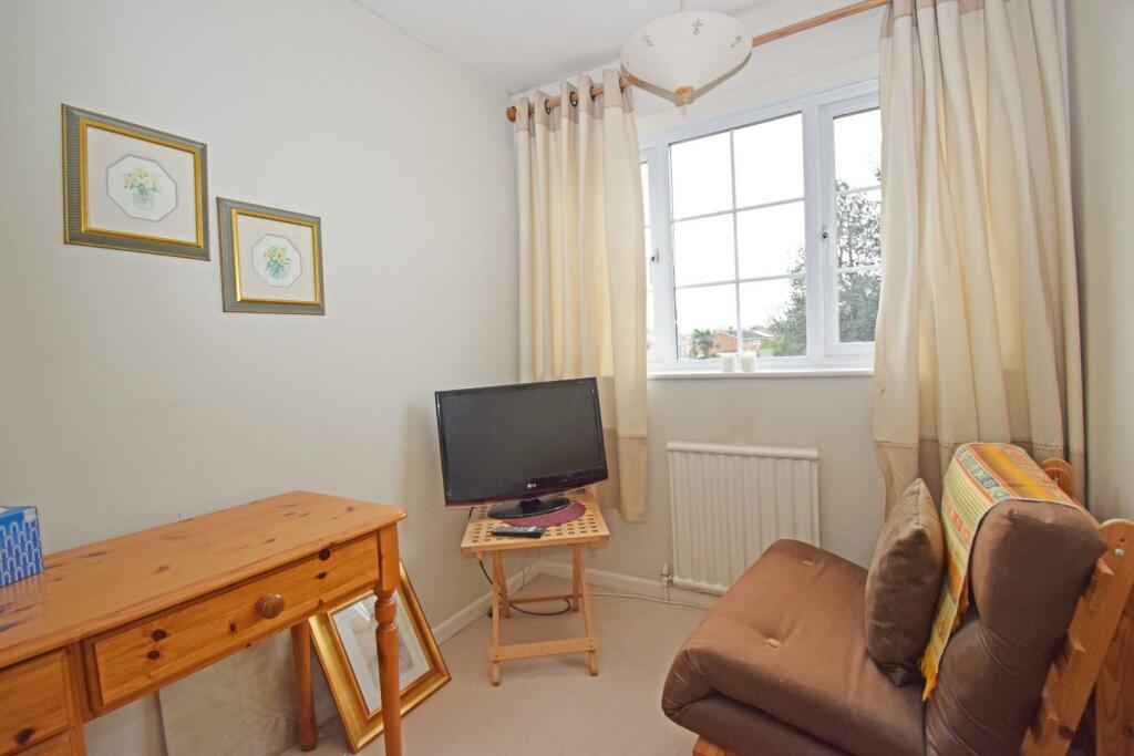 1 Barnsley Road, bed 3.jpg