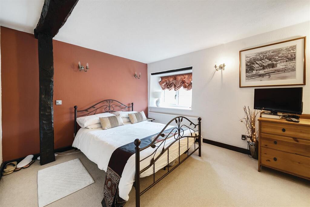 Walnut Tree Cottage, 35-36 Tathall End, Hanslope (