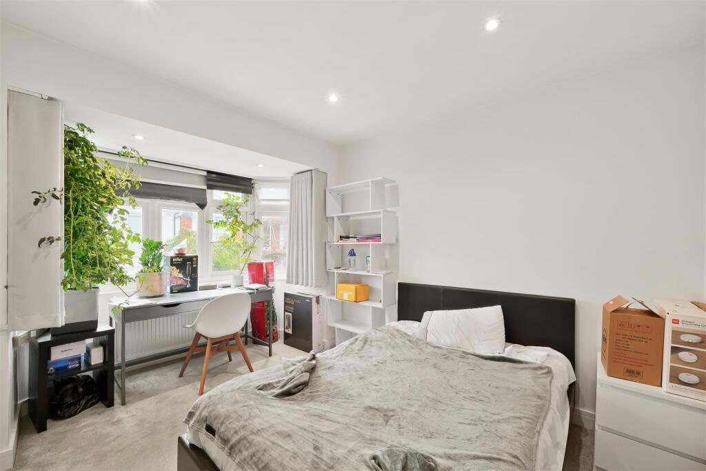 Aldershot Road (4).jpg