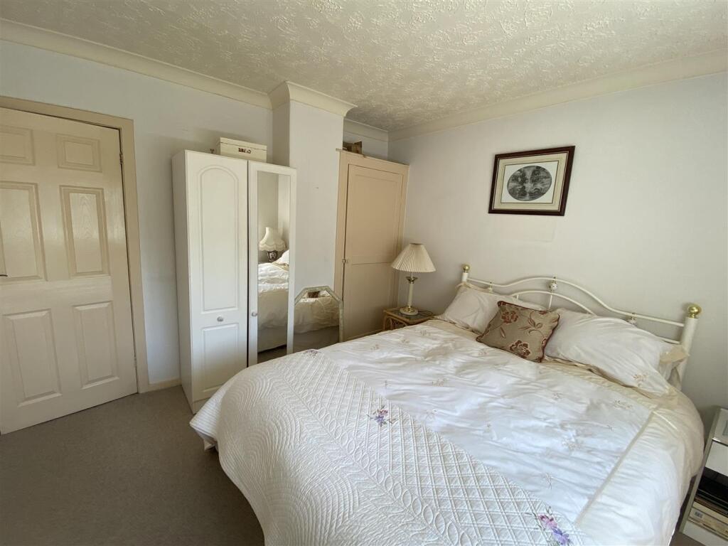 Bedroom no.2 rear double: