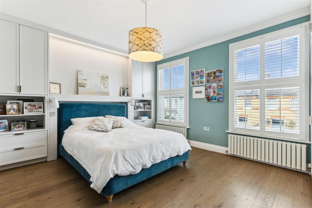 Antrobus Road, W4 - FOR SALE