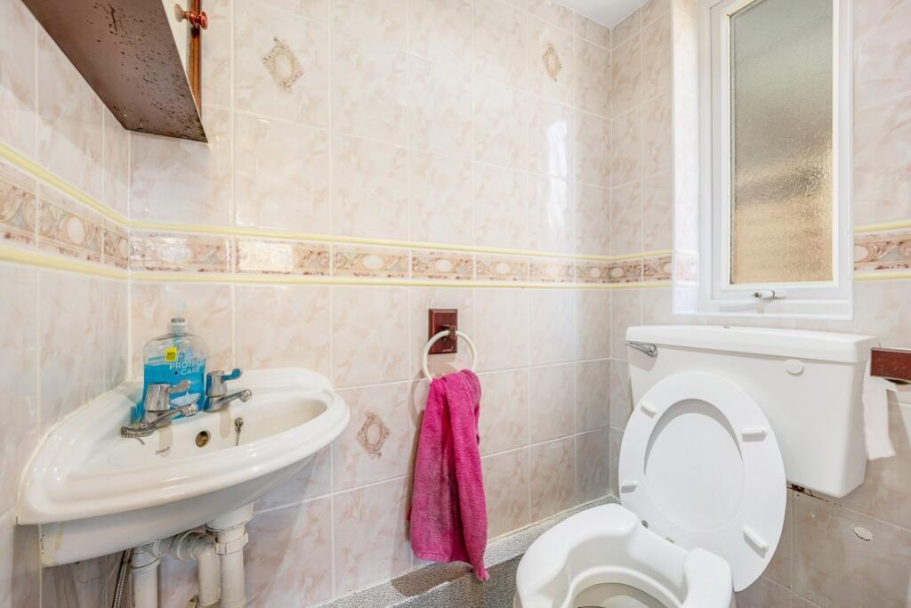 42 Cobgate Close (Whaplode)-16