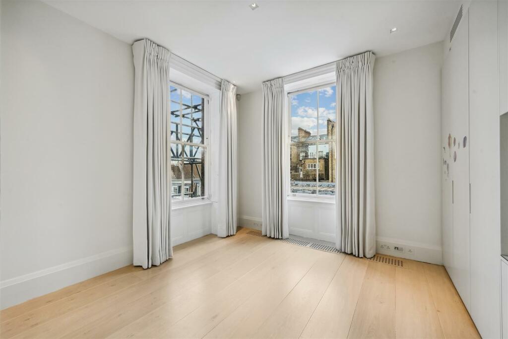 Flat FGH, 54 56 Cadogan Square (24).jpg
