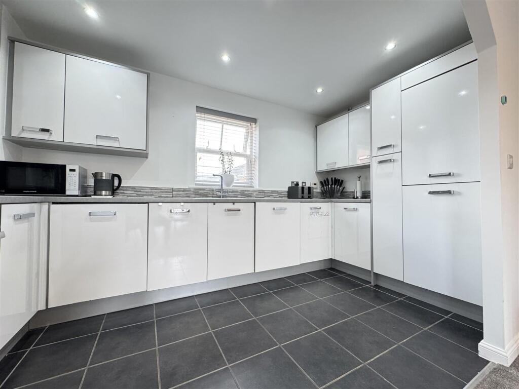 IMG_3827 (Large).JPG