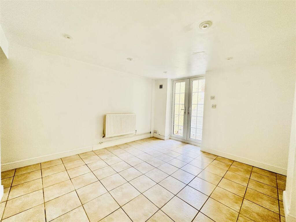 BASEMENT ROOM