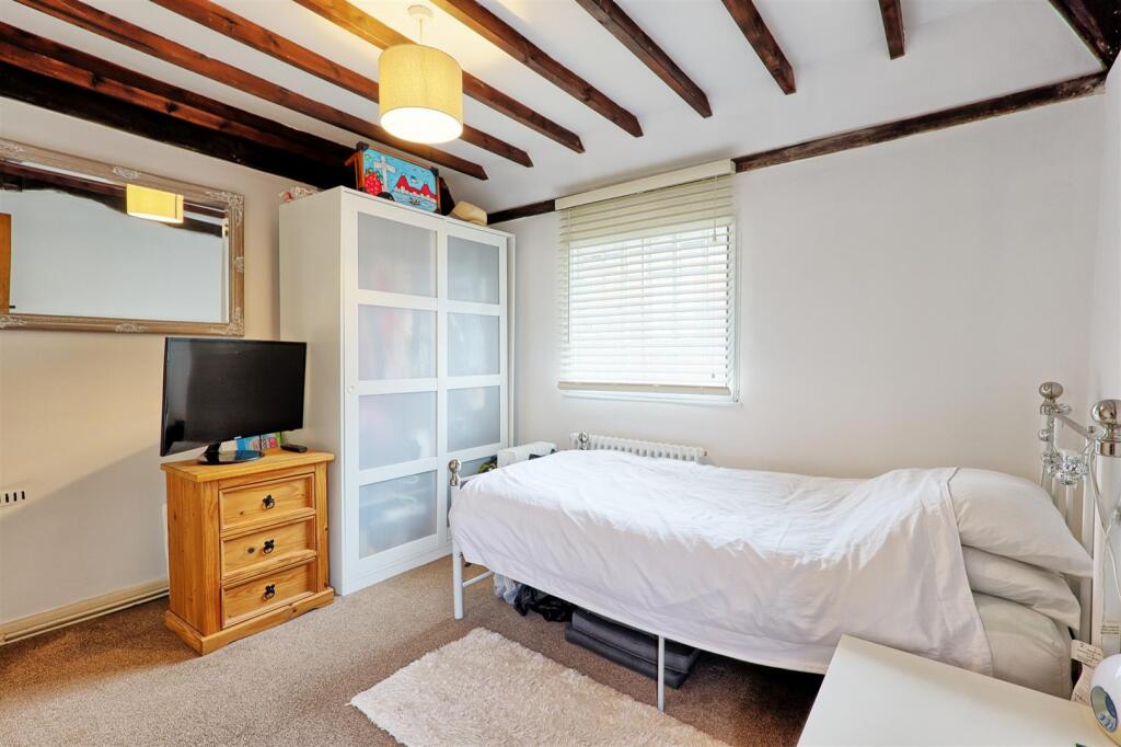IMG_7822_3_4_easyHDR-interior3.jpg