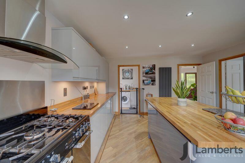 Kitchen/Breakfast Room