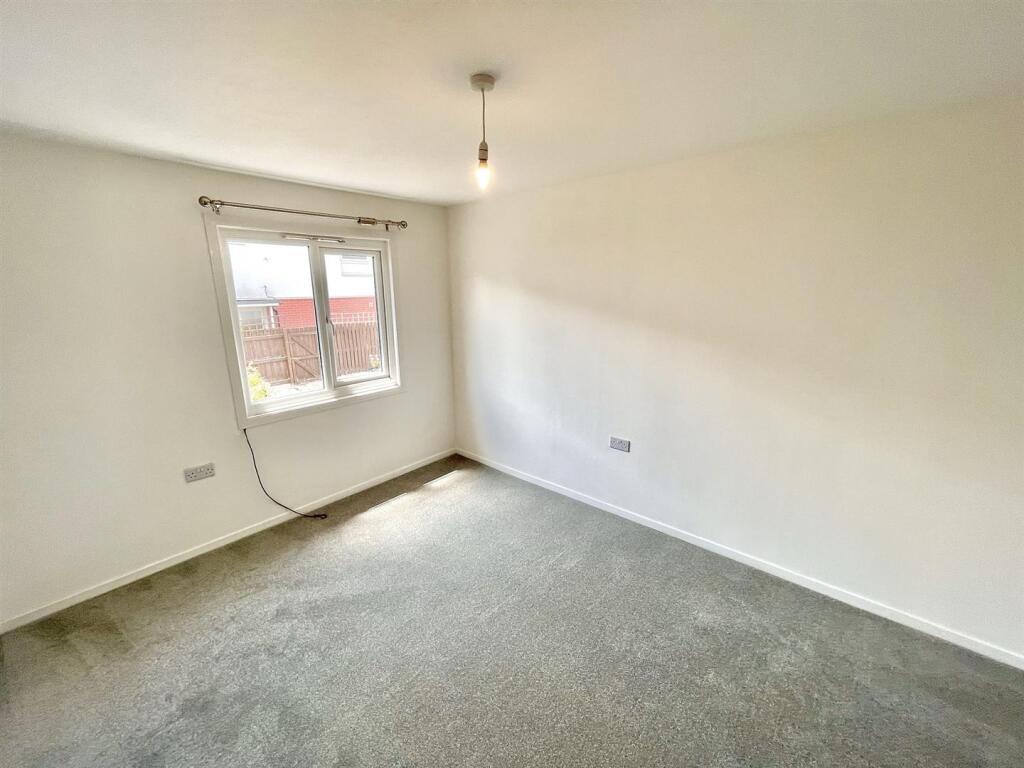 Bedroom 1.JPEG
