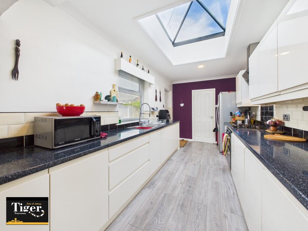 CAM03440G0-PR0415...