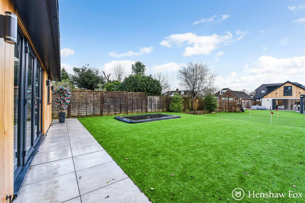 Ph17_5626852 - Copy.jpg