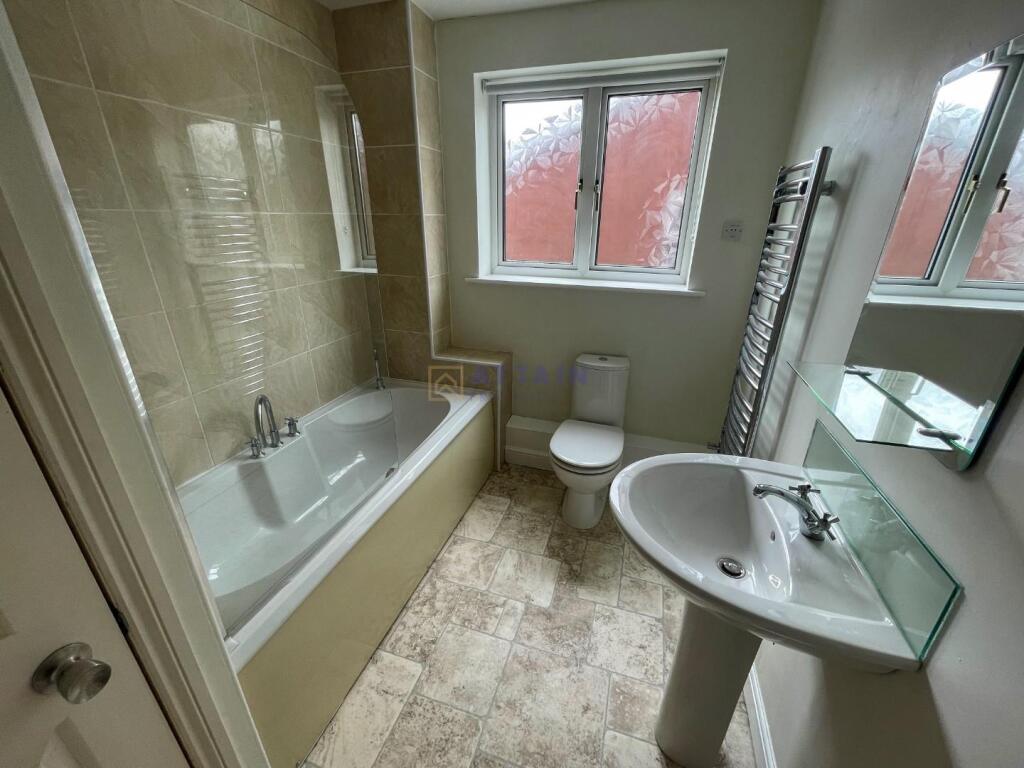 Family Bathroom.jpg