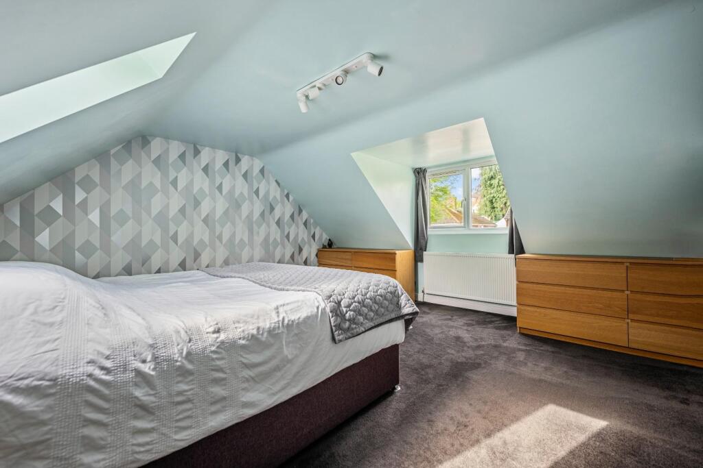 BED 1 03.jpg