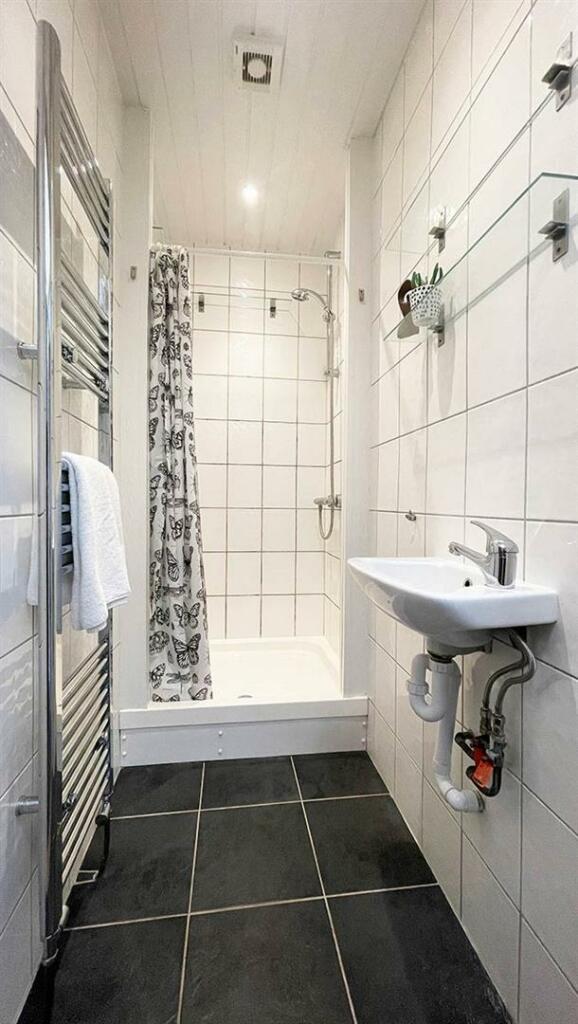 6-bed-student-house-britannia-road-north-3-portsmo